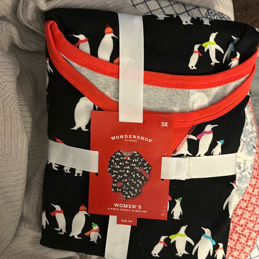 Women’s 3x 2 piece penguin motif sleep set!